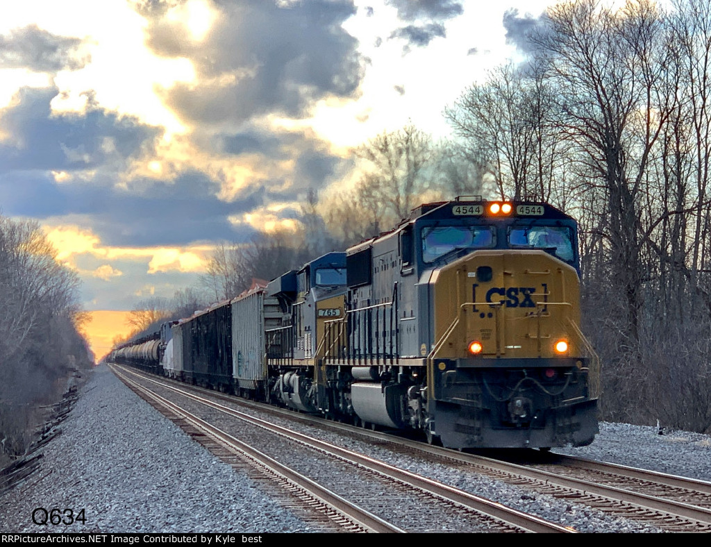 CSX 4544 on Q634